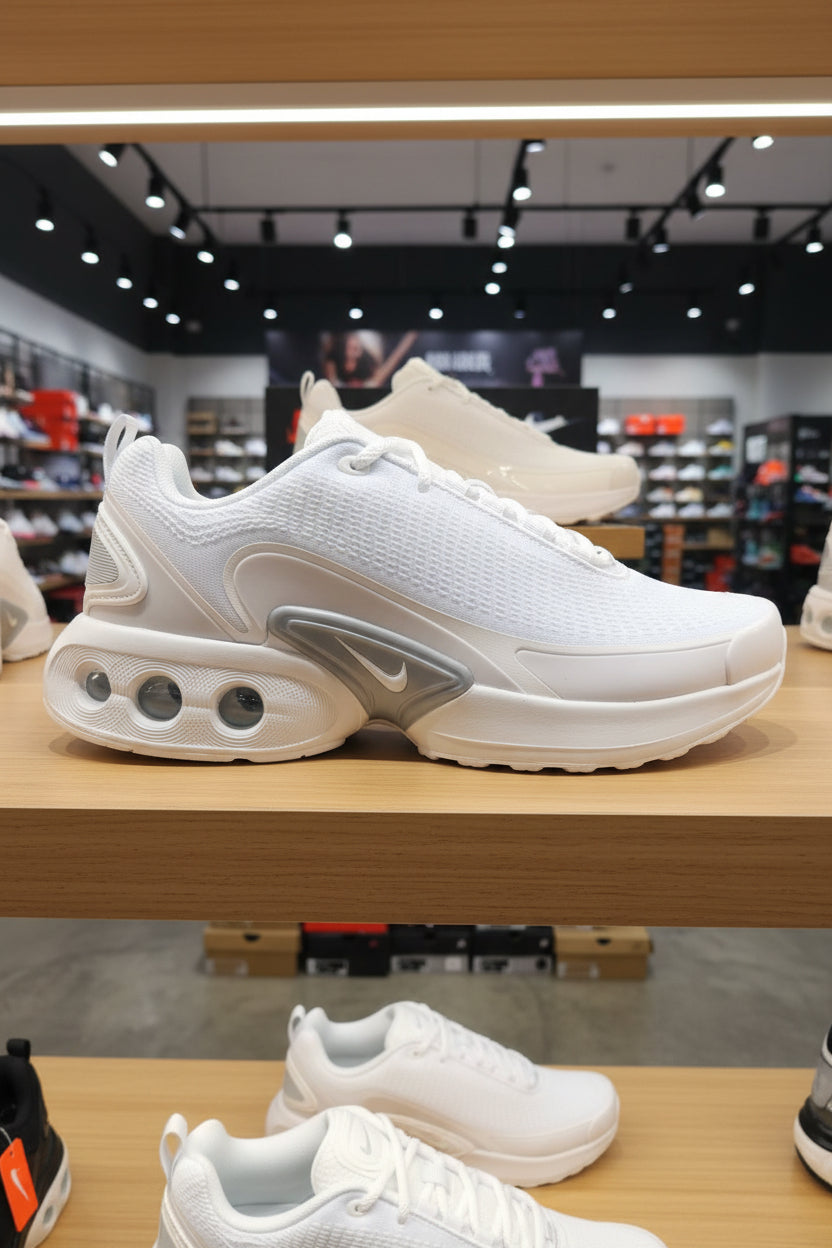 NIKE