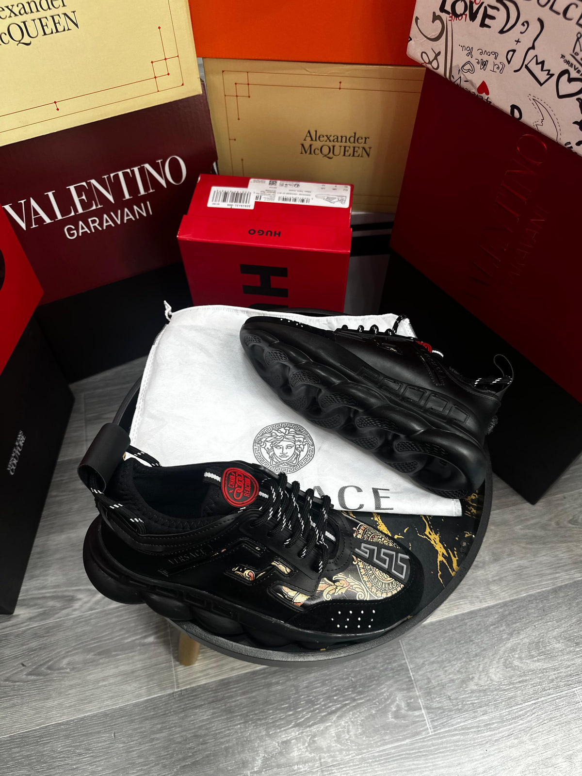 Versace Chain Reaction