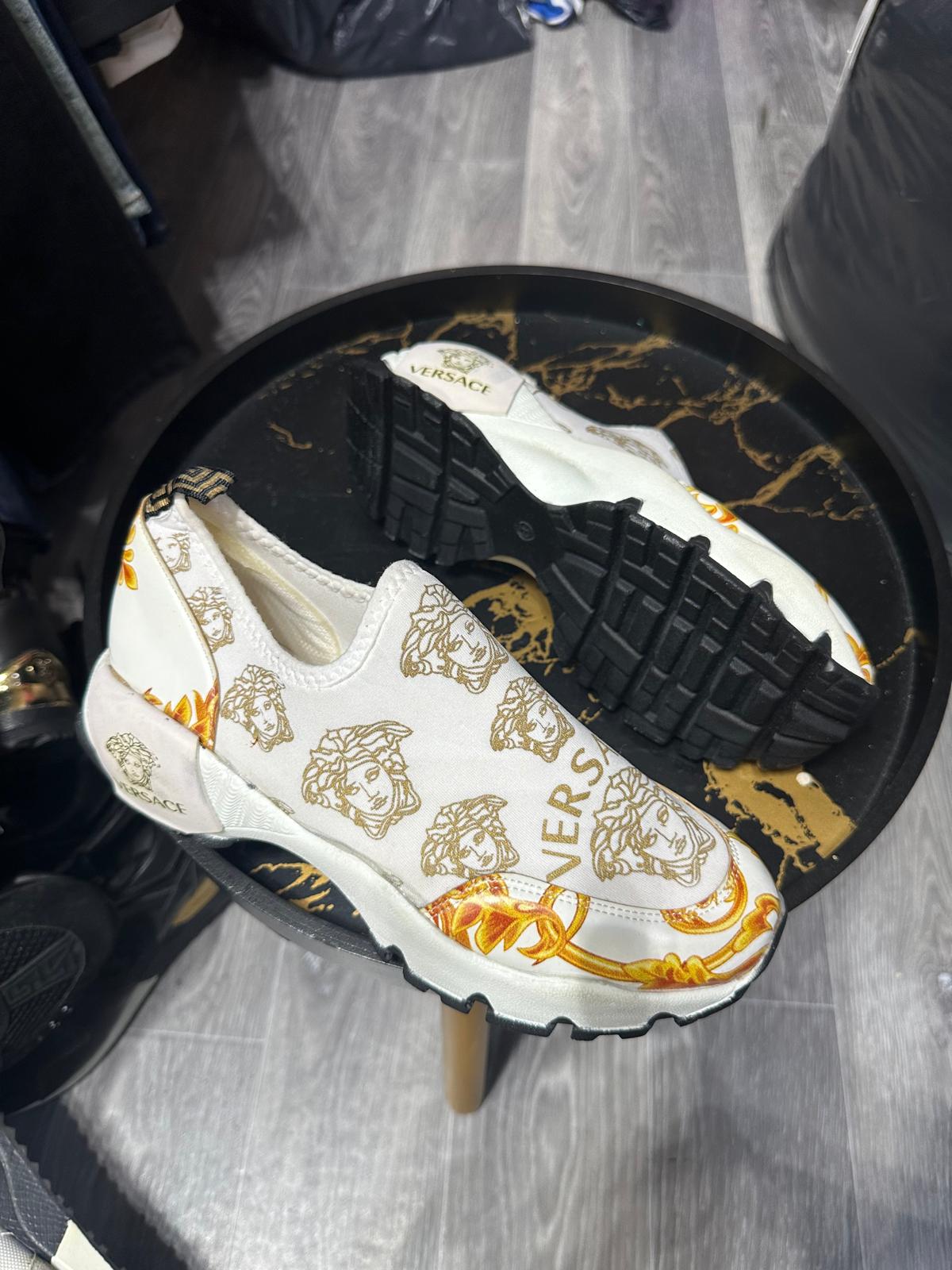 VERSACE