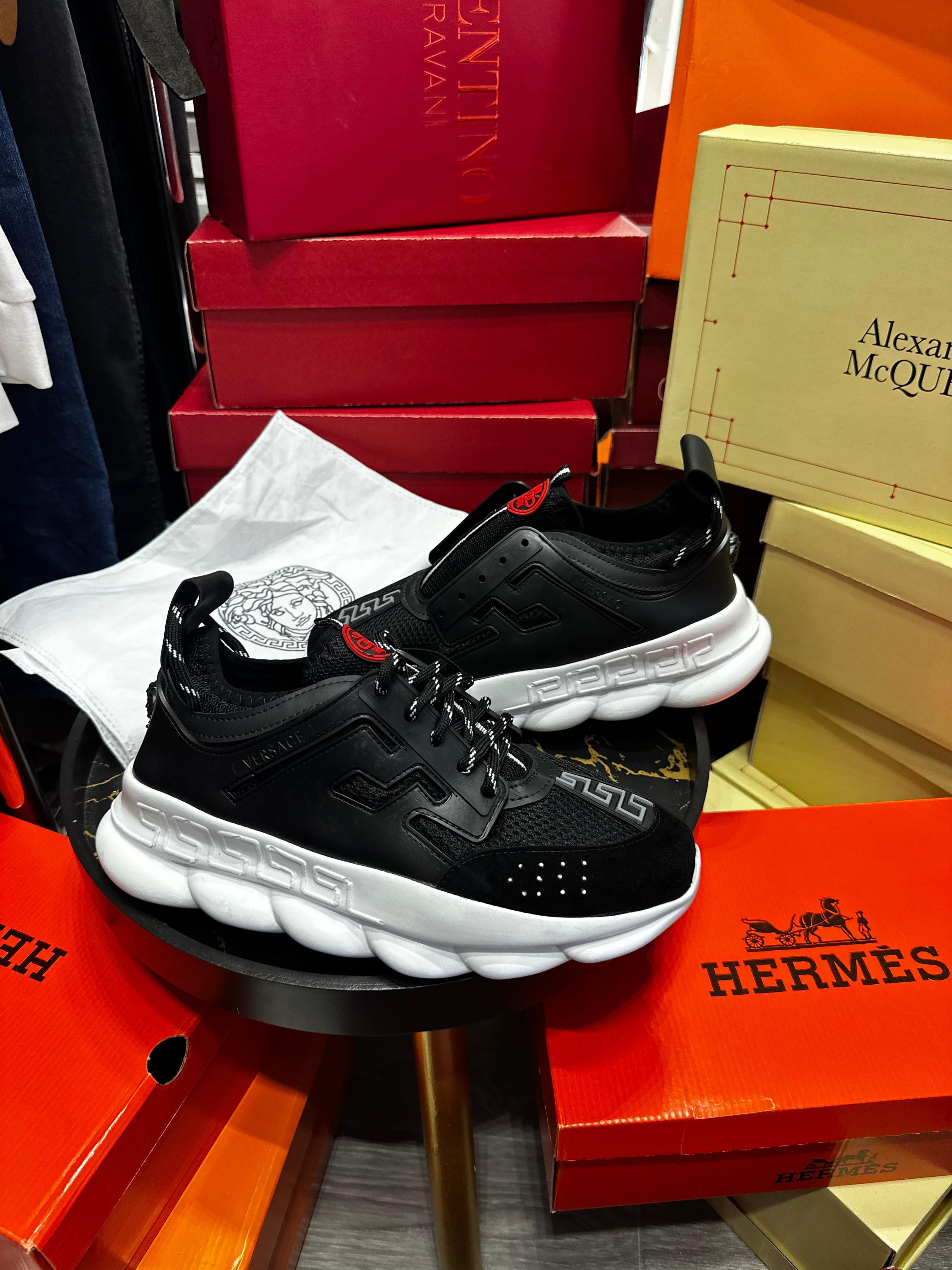 VERSACE
