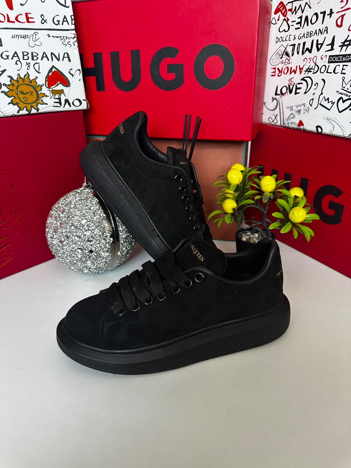 Alexander Mcqueen